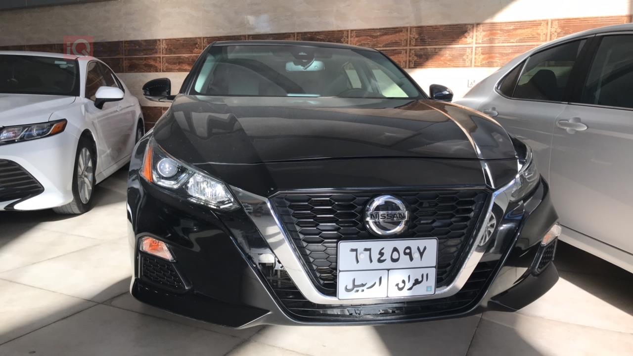 نيسان ألتيما